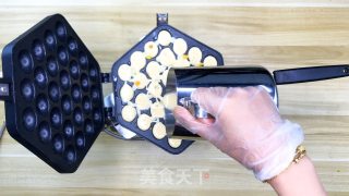 米芝莲同款，网红咸蛋黄鸡蛋仔的做法步骤：6