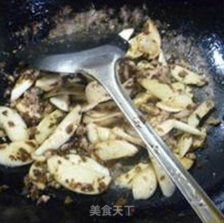 芽菜肉末炒茭白的做法步骤：10