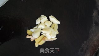 排骨煮蕨菜的做法步骤：3