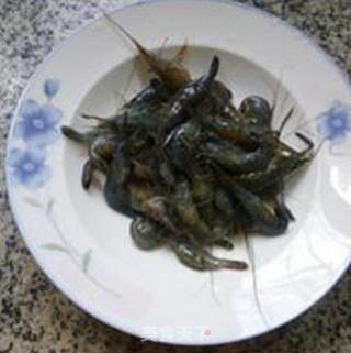 河虾炒丝瓜的做法步骤：2