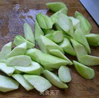河虾炒丝瓜的做法步骤：4