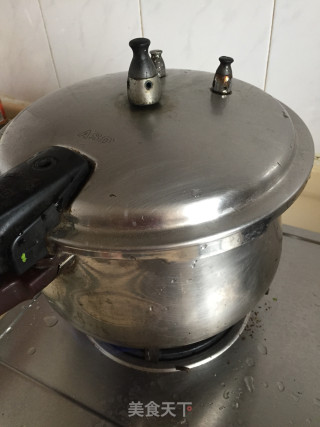 西洋菜排骨汤的做法步骤：5