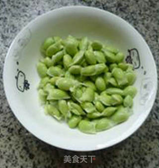 毛豆炒河虾的做法步骤：3