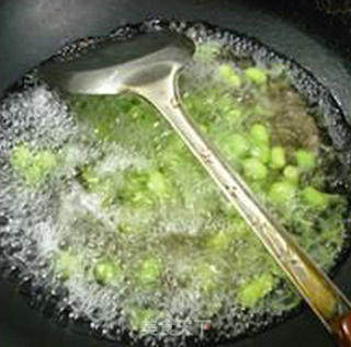 毛豆炒河虾的做法步骤：4