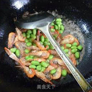 毛豆炒河虾的做法步骤：6