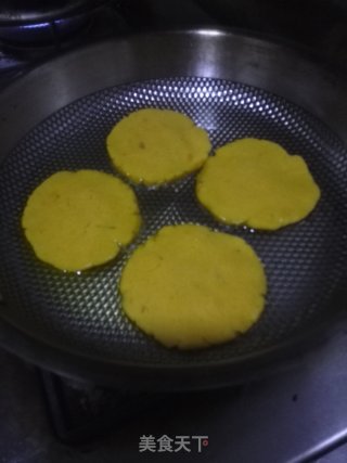 南瓜饼的做法步骤：5