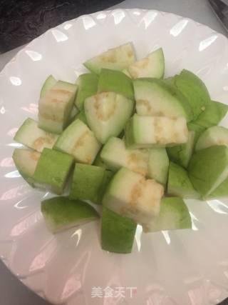 蓝莓粉捞番石榴的做法步骤：3