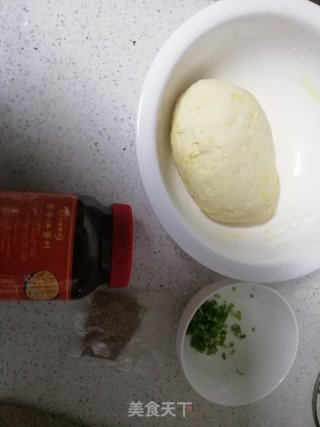 家庭版酱香饼的做法步骤：1