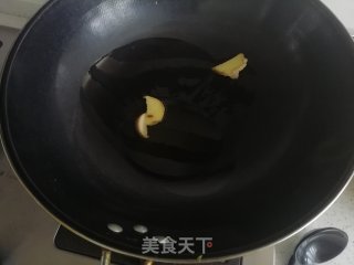 红烧野生杂鱼的做法步骤：2