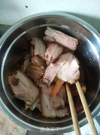 梅菜扣肉的做法步骤：7