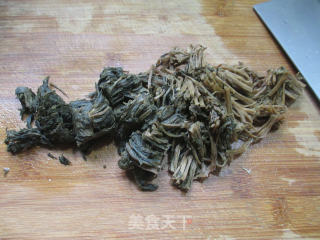 梅干菜土豆烧鲜素鸡的做法步骤：3