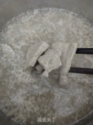 枸杞叶猪肝瘦肉汤的做法步骤：3