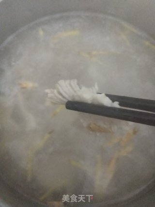 枸杞叶猪肝瘦肉汤的做法步骤：6