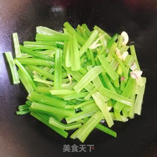 芹菜山药条的做法步骤：6