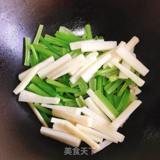 芹菜山药条的做法步骤：7