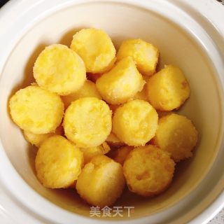 玉子鲜虾煲的做法步骤：5