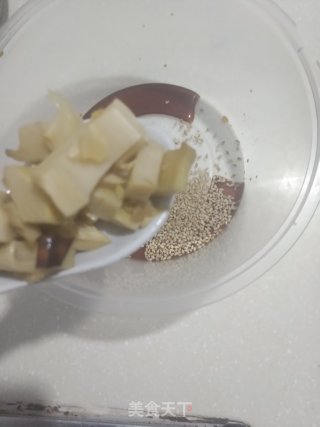 酸辣米粉的做法步骤：5