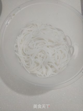 酸辣米粉的做法步骤：9