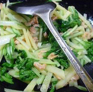 开洋小白菜炒土豆的做法步骤：10