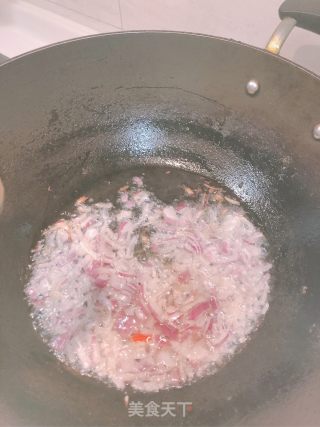 五彩菠萝饭的做法步骤：4