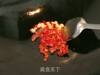 小炒牛肉的做法步骤：6