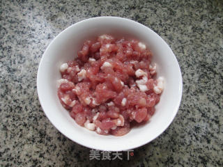 青椒肉末炒玉米粒的做法步骤：3