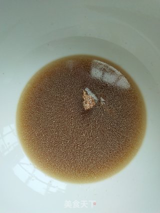 鸡蛋薄饼的做法步骤：1
