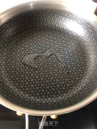 蘑菇炒烤冷面的做法步骤：3