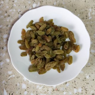 葡萄干发糕的做法步骤：3