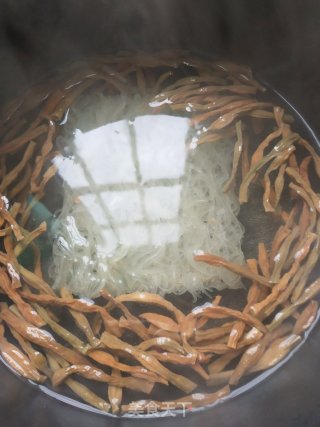 酸辣粉丝的做法步骤：4