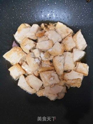 豆腐炒豆芽的做法步骤：1