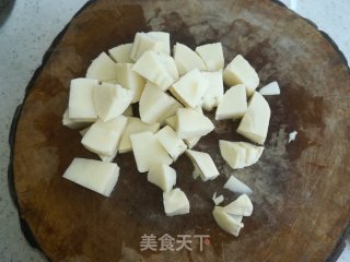 冬笋烧肉的做法步骤：2