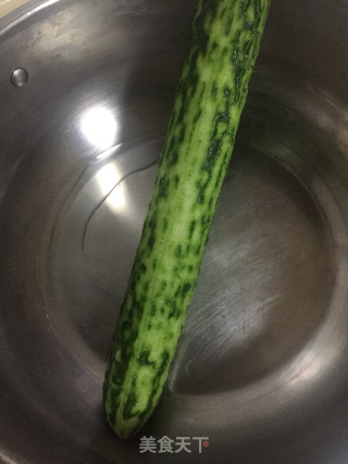 拍黄瓜的做法步骤：1