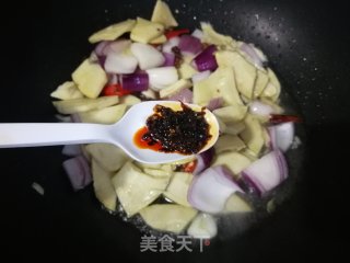 洋葱炒笋片的做法步骤：6