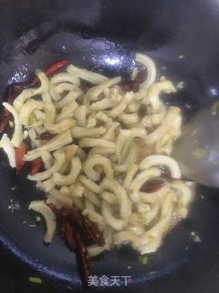 双椒爆牛肚的做法步骤：5