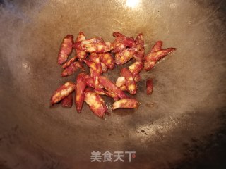 腊肠炒西芹的做法步骤：3
