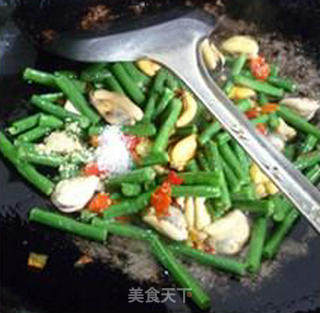 淡菜肉炒带豆的做法步骤：7
