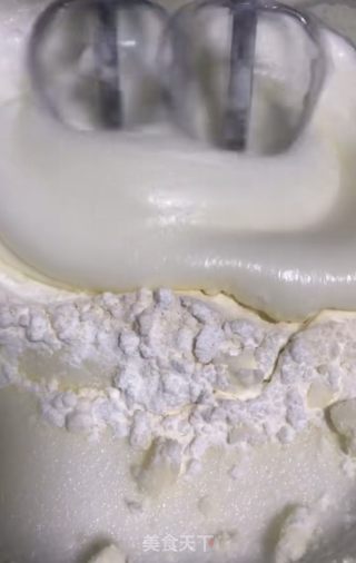 雪棉豆沙球的做法步骤：5