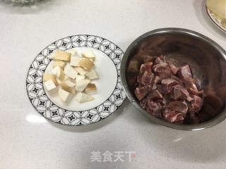黑椒牛肉粒的做法步骤：1