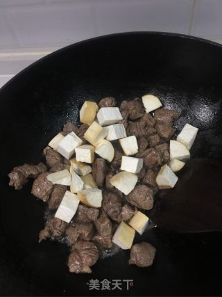 黑椒牛肉粒的做法步骤：4