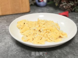 鸡蛋煎银鱼的做法步骤：6