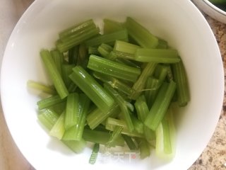 三汁焖锅的做法步骤：3