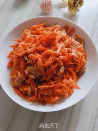 胡萝卜丝炒五花肉的做法步骤：7
