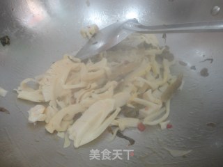 鲜笋酸菜鱼的做法步骤：3