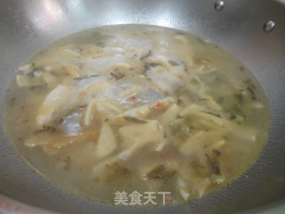 鲜笋酸菜鱼的做法步骤：4