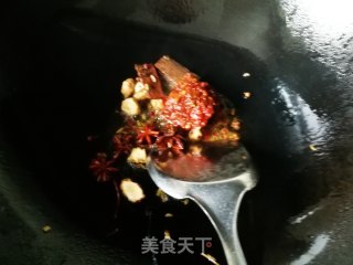 干烧张飞排骨的做法步骤：2