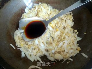 银鱼酸菜粉丝汤的做法步骤：7
