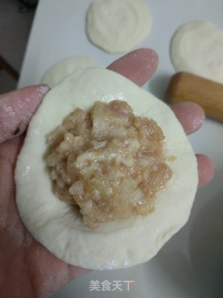 雪梨肉包子的做法步骤：10