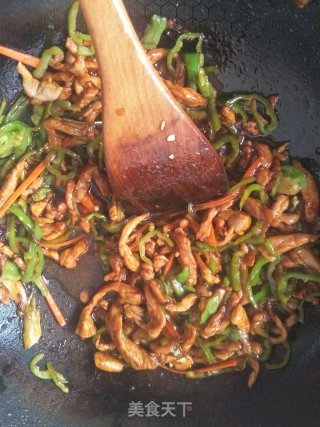 青椒肉丝的做法步骤：7