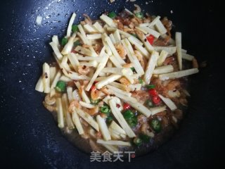 笋丝炒虾干的做法步骤：8